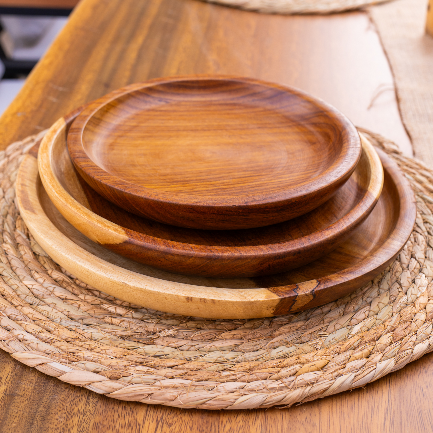 Natural Wooden Plates - 3 Piece Set Umbra